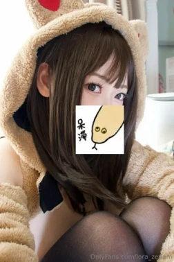 Lora_zepam – 前柚木大神模特 宅男们的白月光女神 [217P+39V/1.14G]