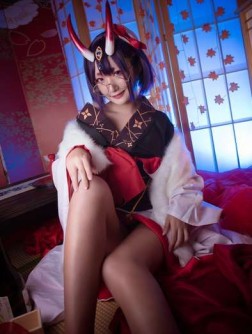 Roroki骷髅姬 3套写真视频资源合集-[497MB]