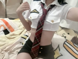 YI.小离@HoneMew – 新5更 [520门槛] 16分钟 双马尾订阅 [99P3V-1.14G]