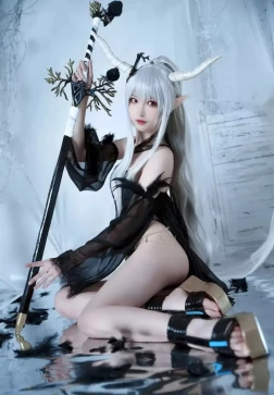 Messie Huang 51套写真合集-[9.29GB]