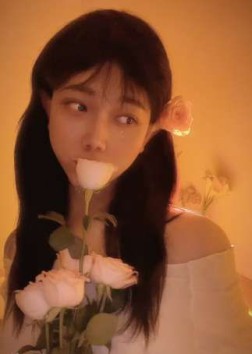 小奶油@Naomicoolr 福利资源合集-[16P-37V-2.8G]